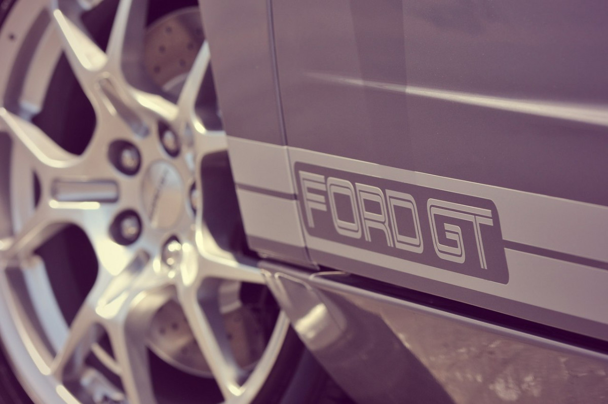 Ford GT фото 108527