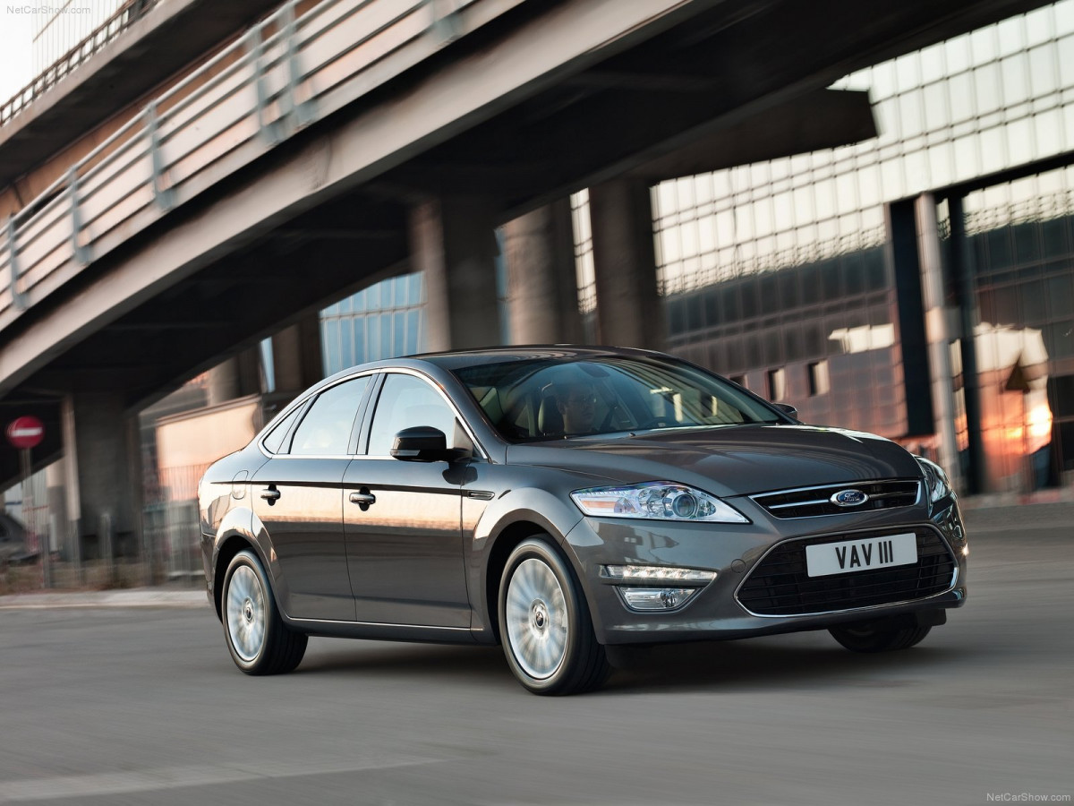 Ford Mondeo Hatchback фото 78536