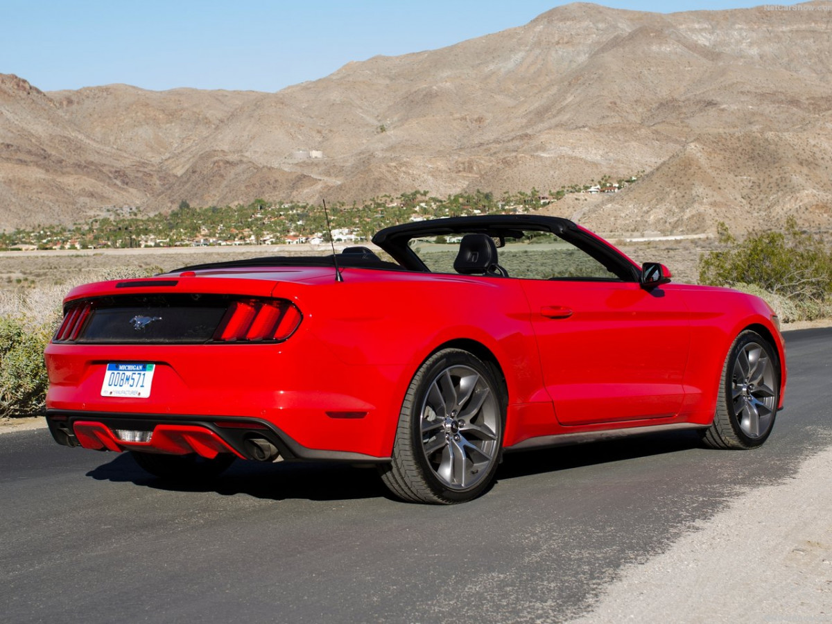 Ford Mustang Convertible фото 143433