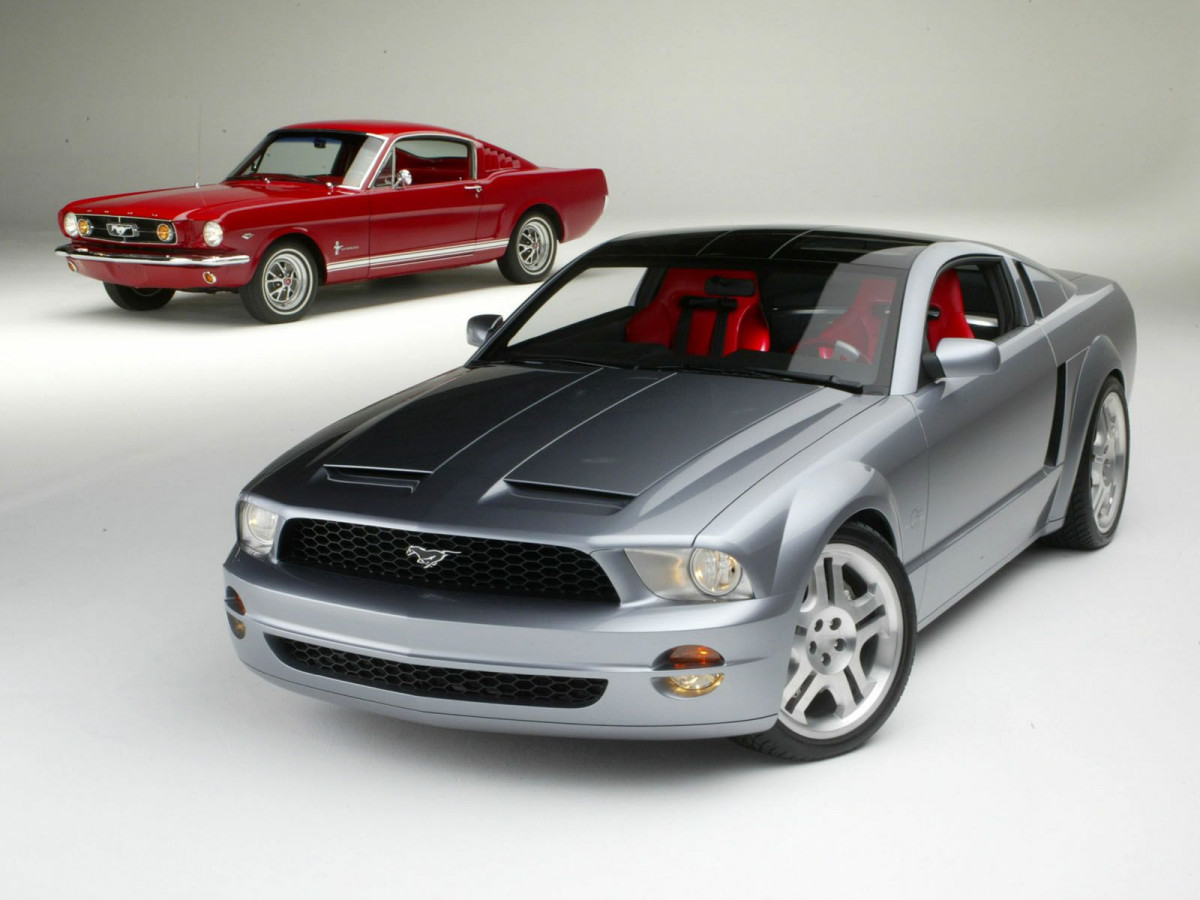 Ford Mustang GT фото 10624
