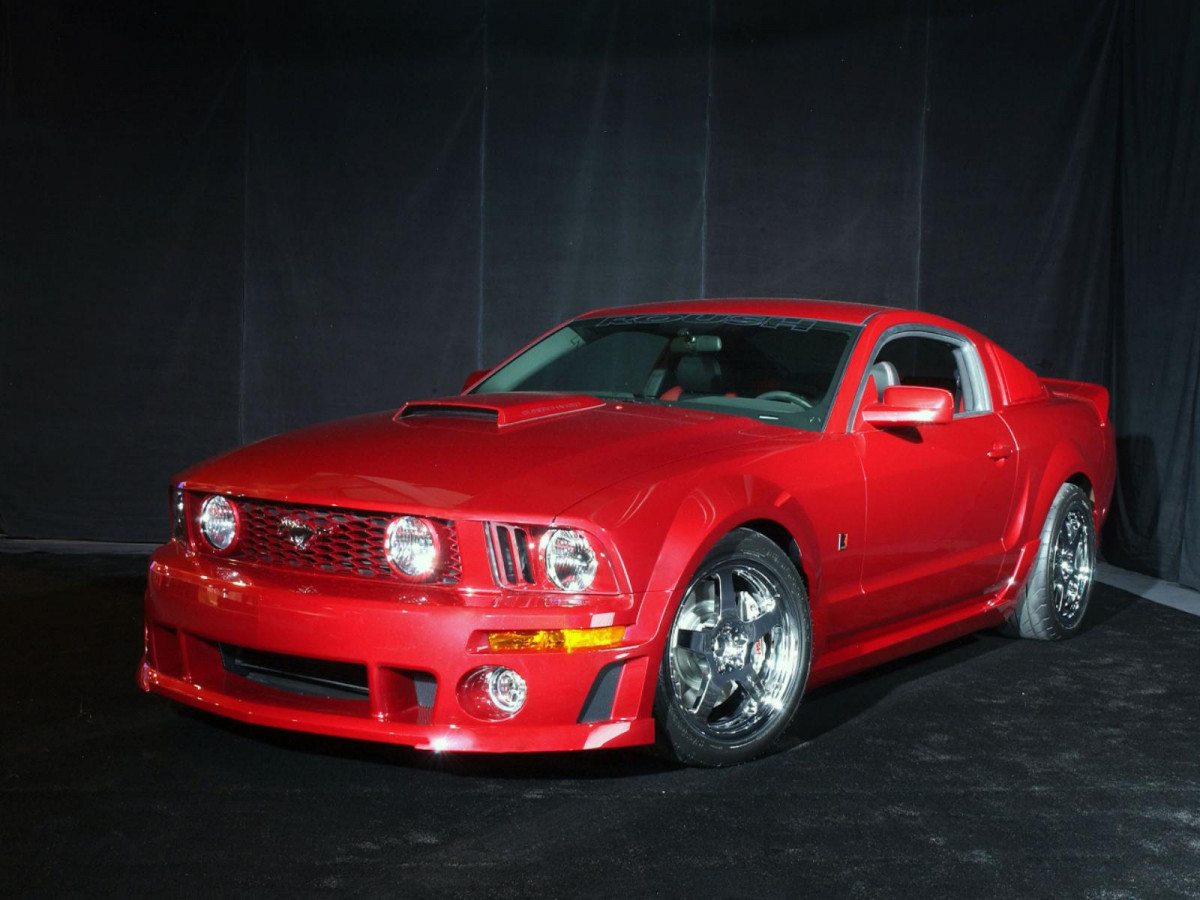 Ford Mustang GT фото 17380