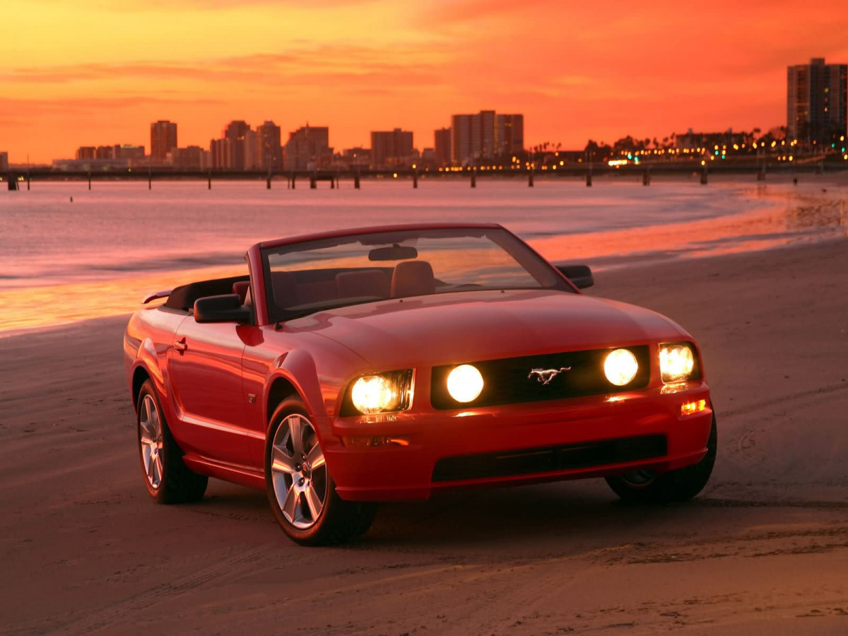 Ford Mustang GT фото 18316