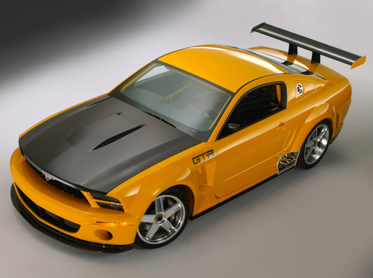 Ford Mustang GT фото 7004