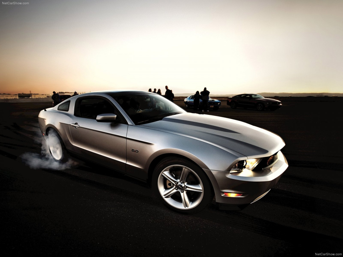 Ford Mustang GT фото 76418