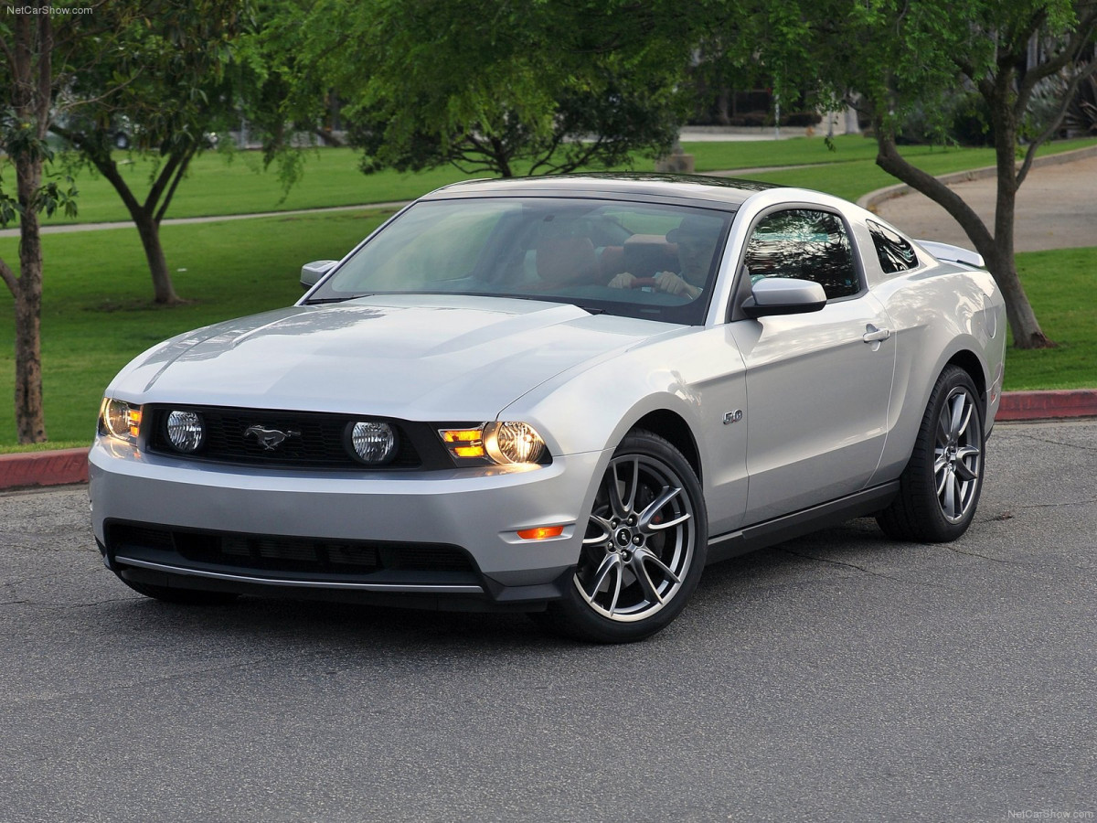 Ford Mustang GT фото 76426