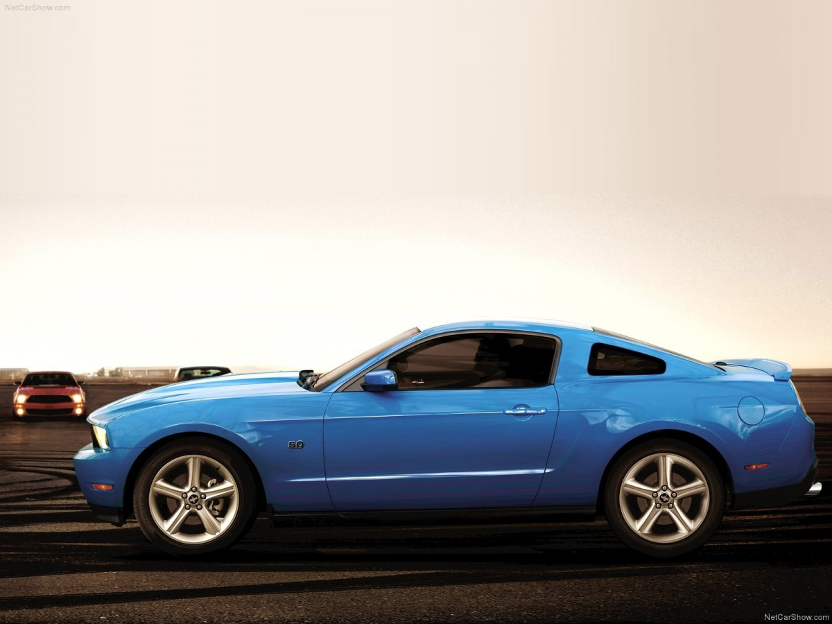Ford Mustang GT фото 76437