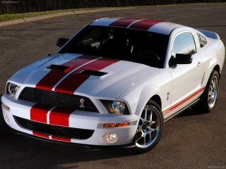 Ford Mustang Shelby GT500 Red Stripe фото