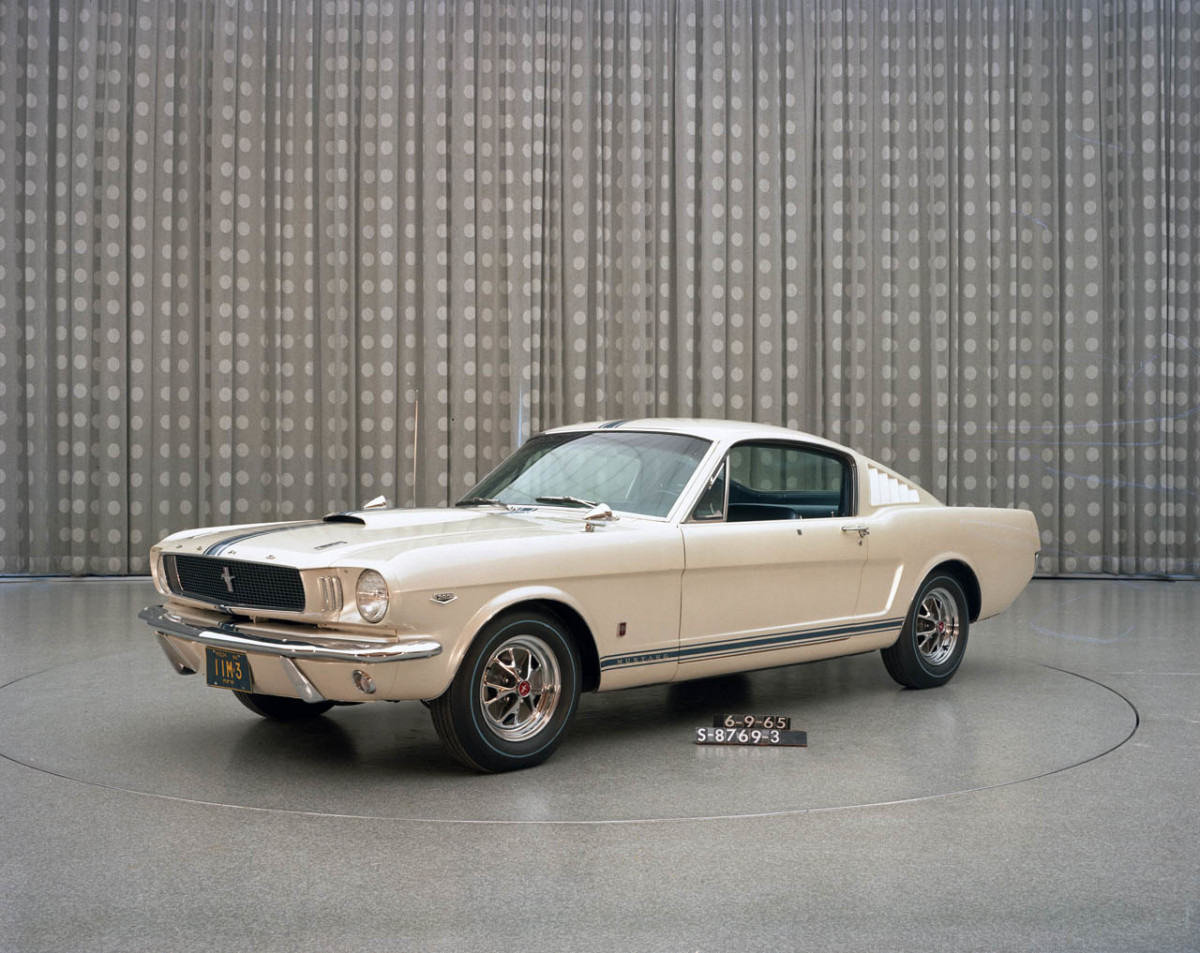 Ford Mustang фото 110136