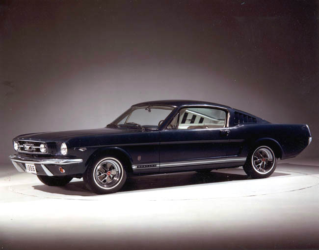 Ford Mustang фото 17790