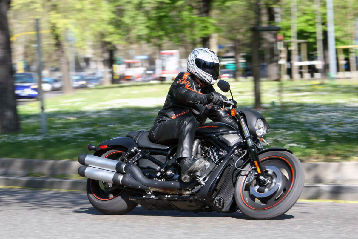 Harley-Davidson VRSCDX Night Rod Special фото 69097