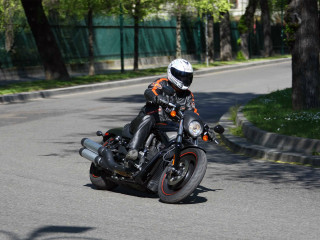 Harley-Davidson VRSCDX Night Rod Special фото