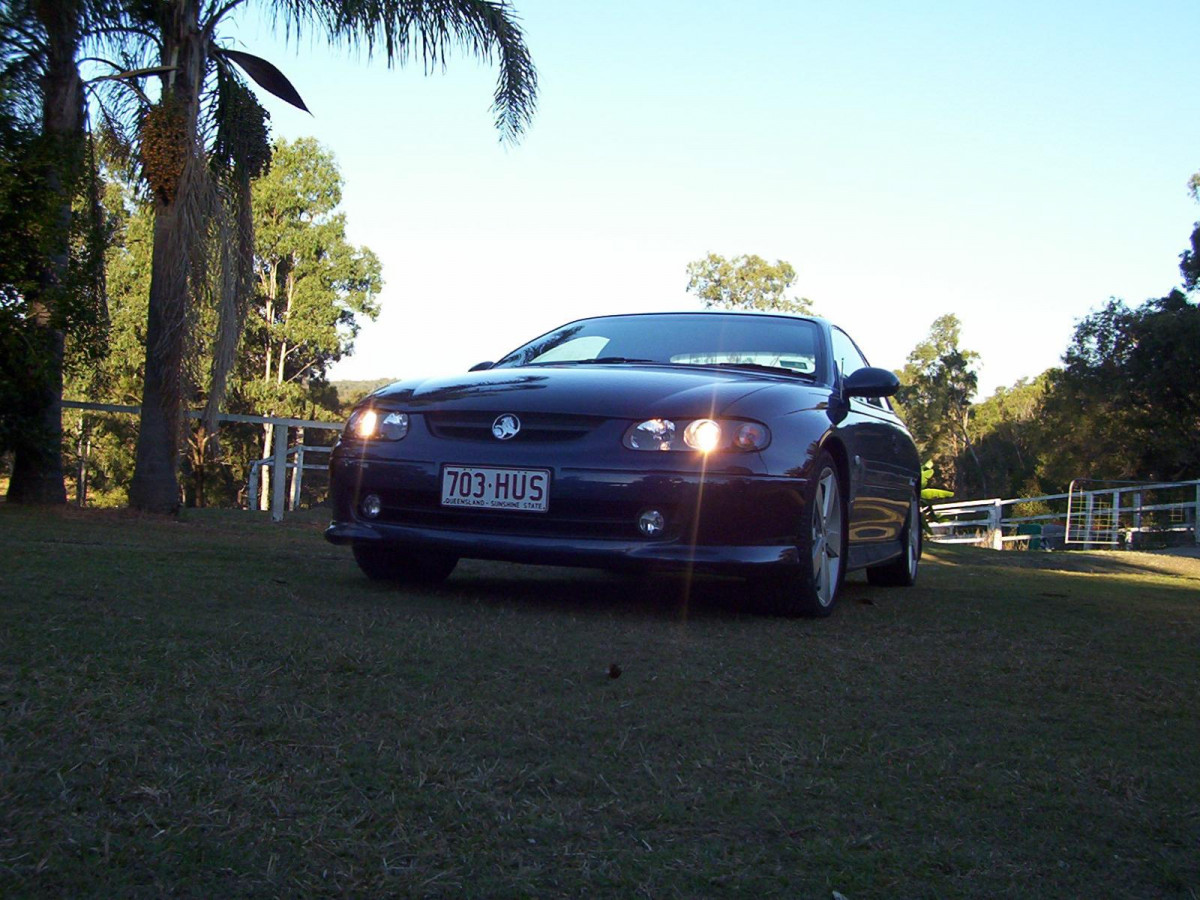 Holden Monaro CV8 фото 14488