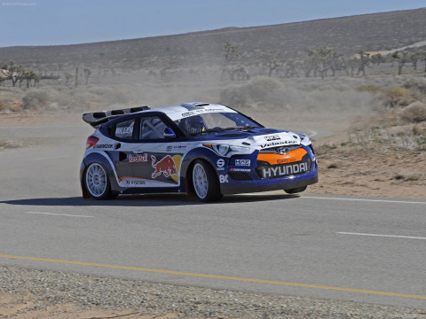 Hyundai Veloster Rally Car фото