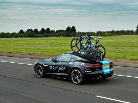Jaguar F-Type Team Sky Tour de  фото