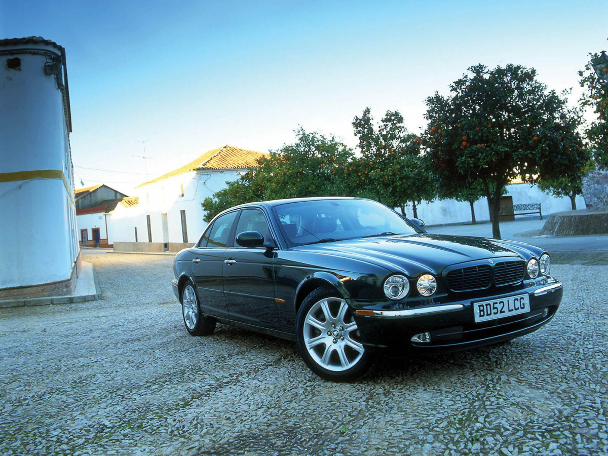 Jaguar XJ фото 8756