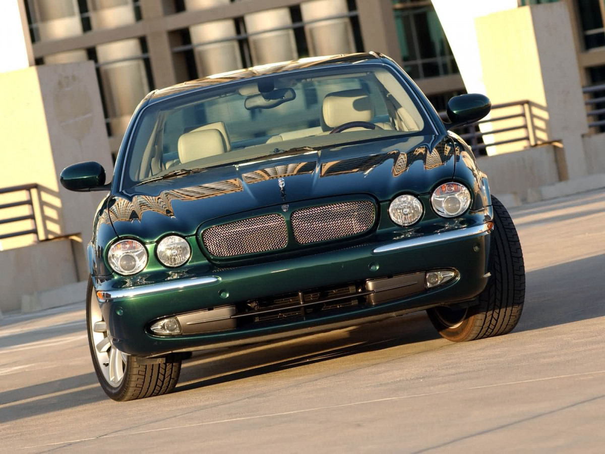 Jaguar XJR фото 3916