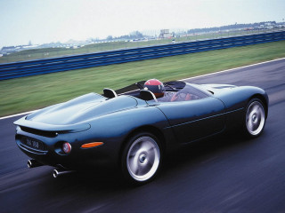 Jaguar XK180 фото