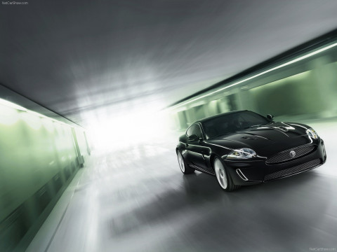 Jaguar XKR фото