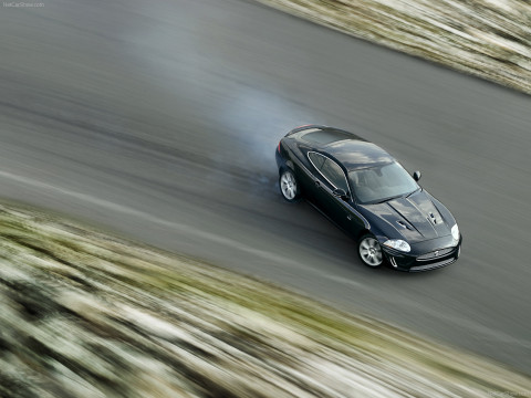 Jaguar XKR фото
