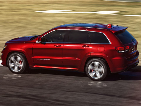 Jeep Grand Cherokee SRT фото