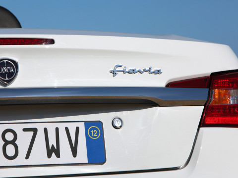 Lancia Flavia фото