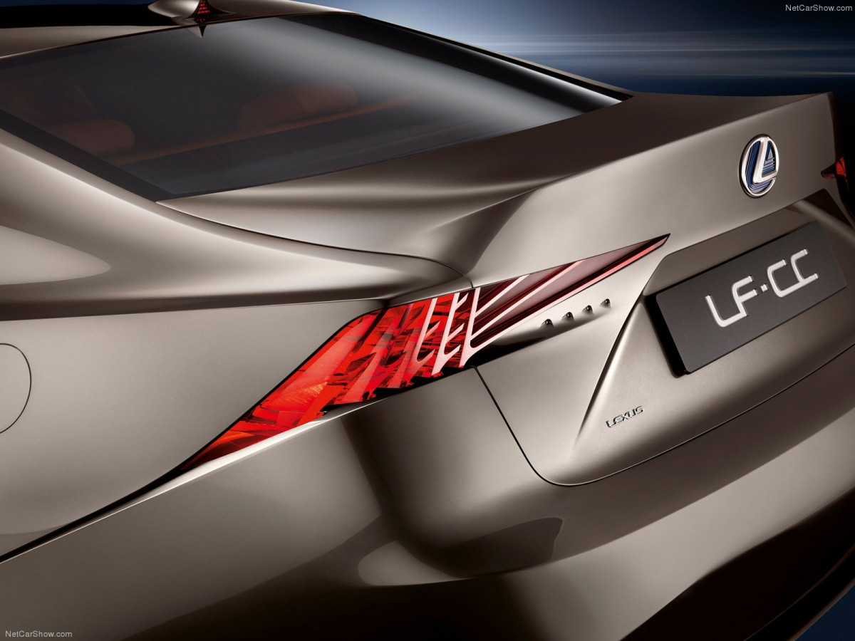 Lexus LF-CC фото 117342