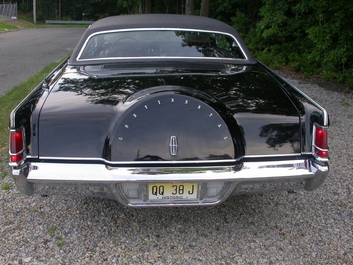 Lincoln Continental Mark III фото 29824