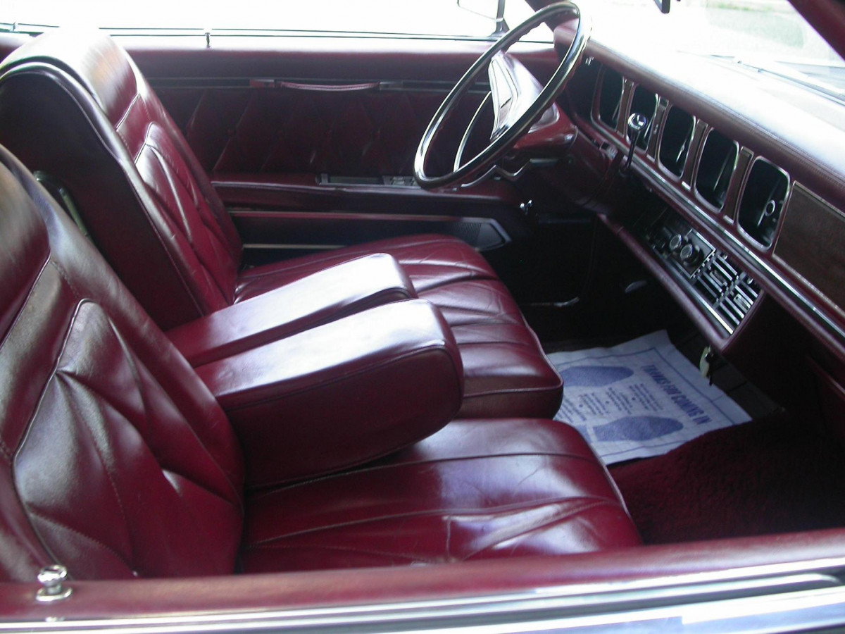 Lincoln Continental Mark III фото 29825