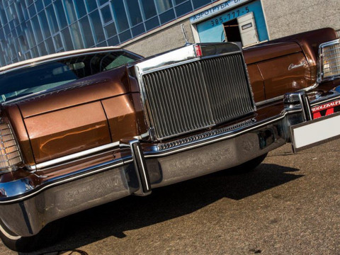 Lincoln Continental фото
