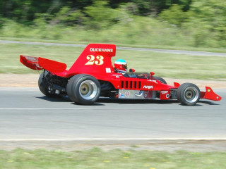 Lola T332 Formula 5000 фото