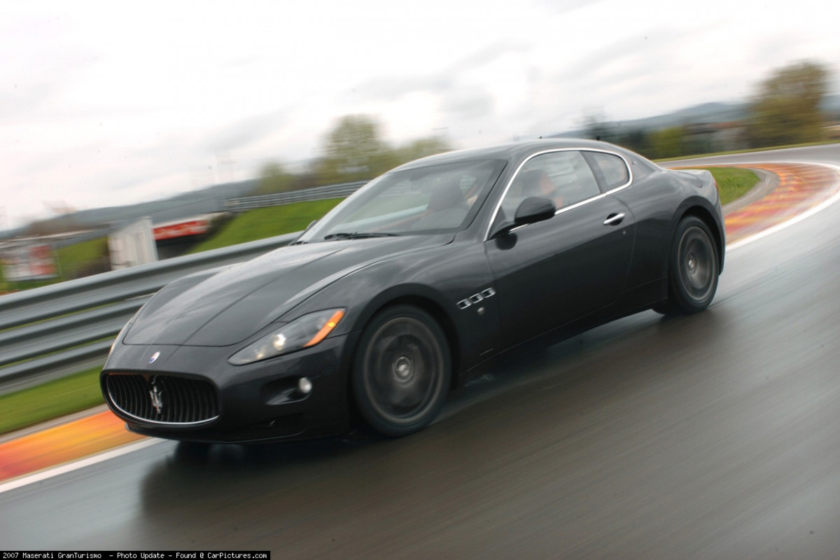 Maserati GranTurismo фото 46097