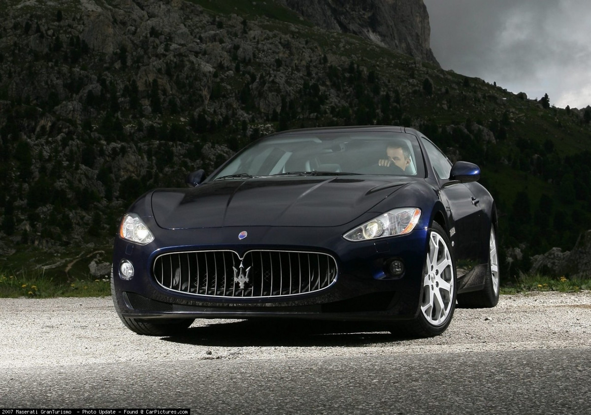 Maserati GranTurismo фото 46098
