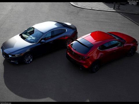 Mazda 3 фото