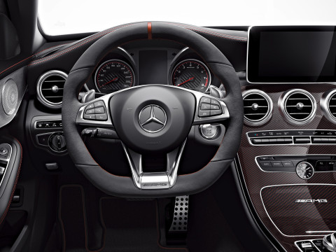 Mercedes-Benz C63 AMG фото