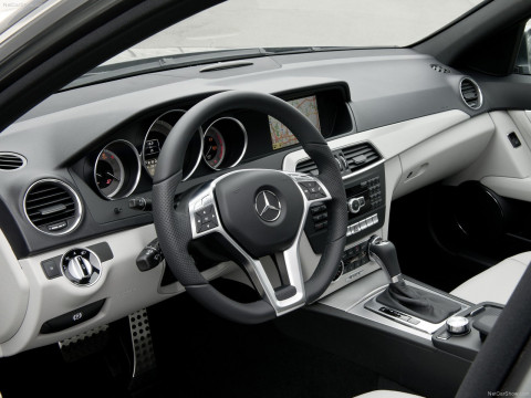 Mercedes-Benz C-Class W204 фото