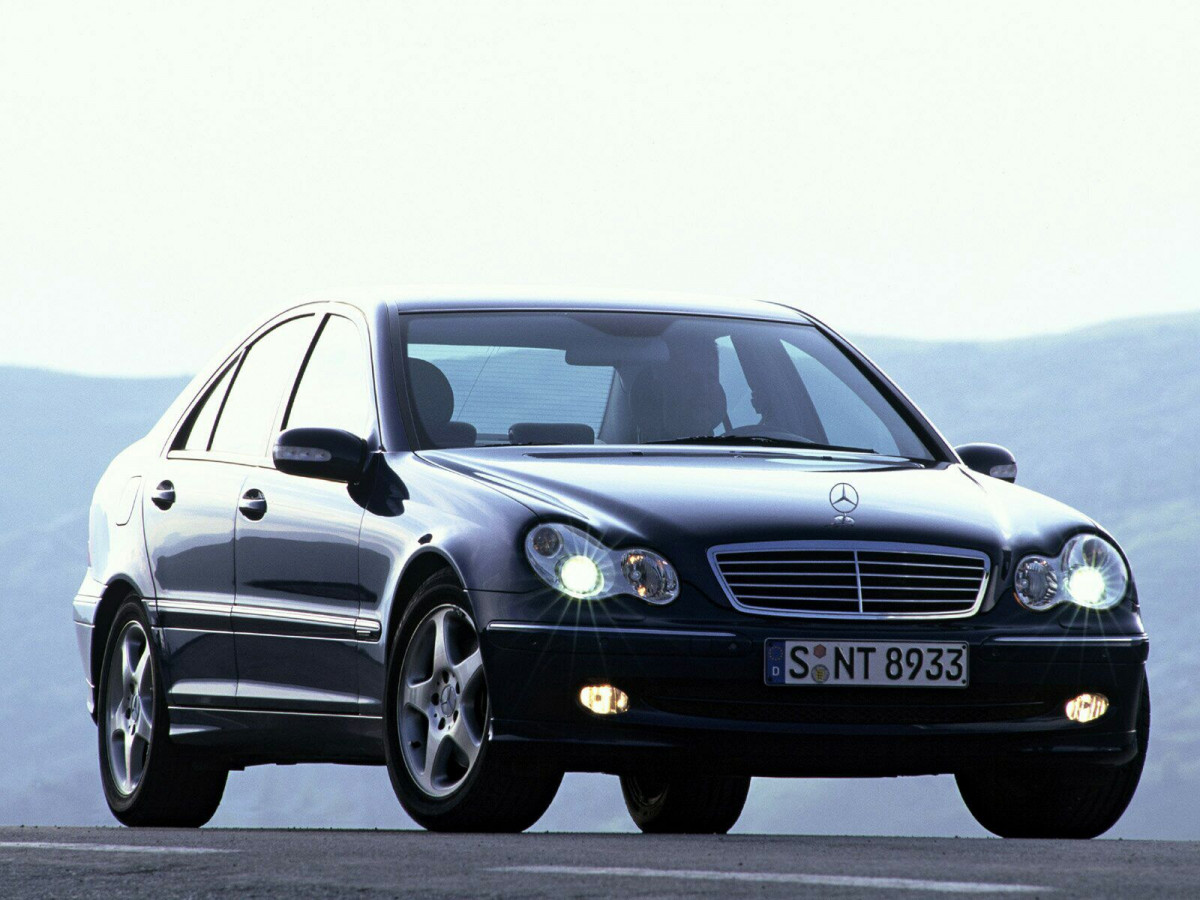 Mercedes-Benz C-Class фото 10940