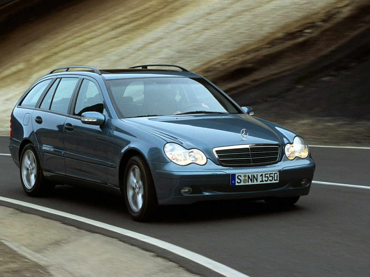 Mercedes-Benz C-Class фото 10975