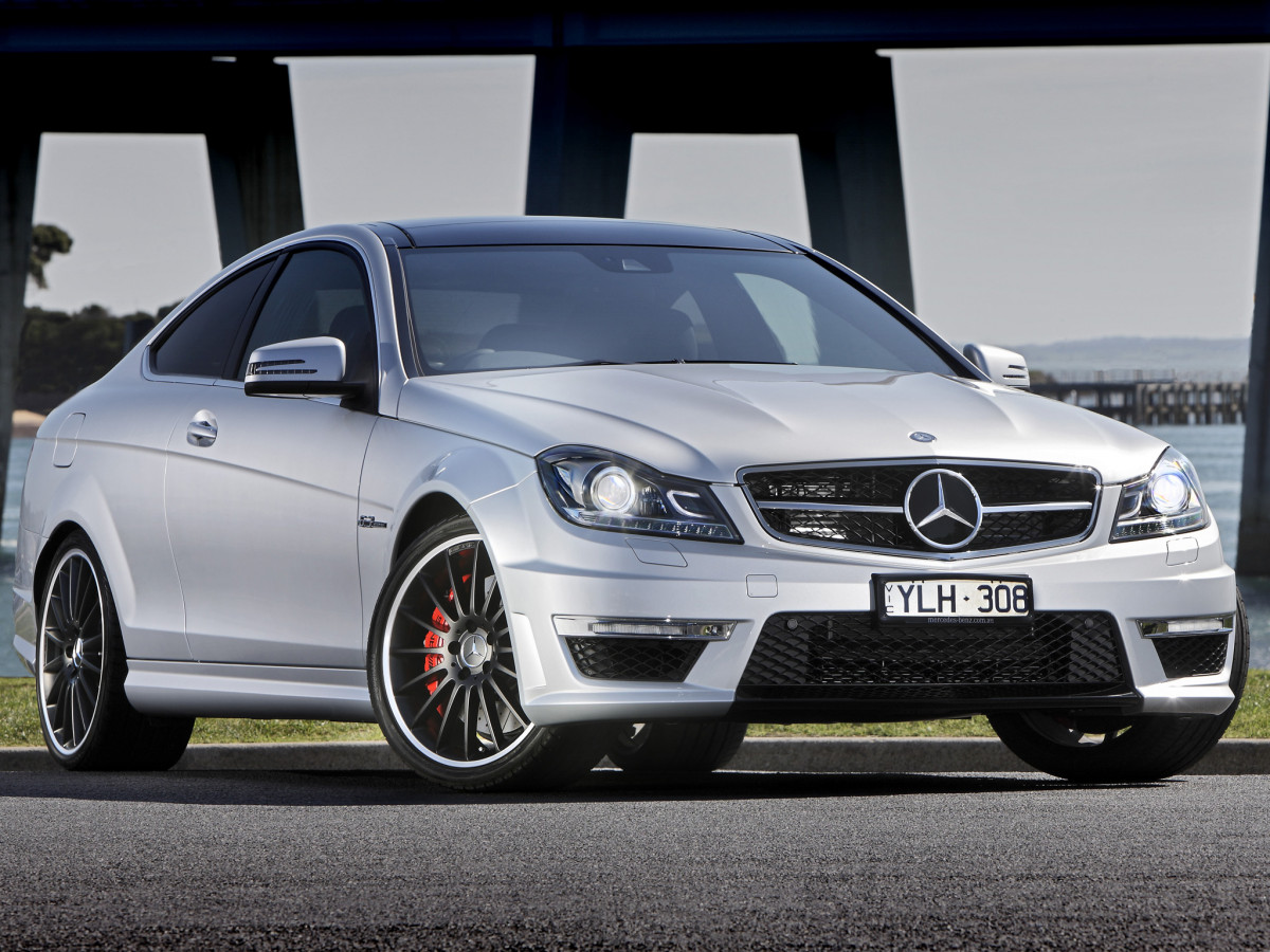 Mercedes-Benz C63 AMG Coupe фото 100075