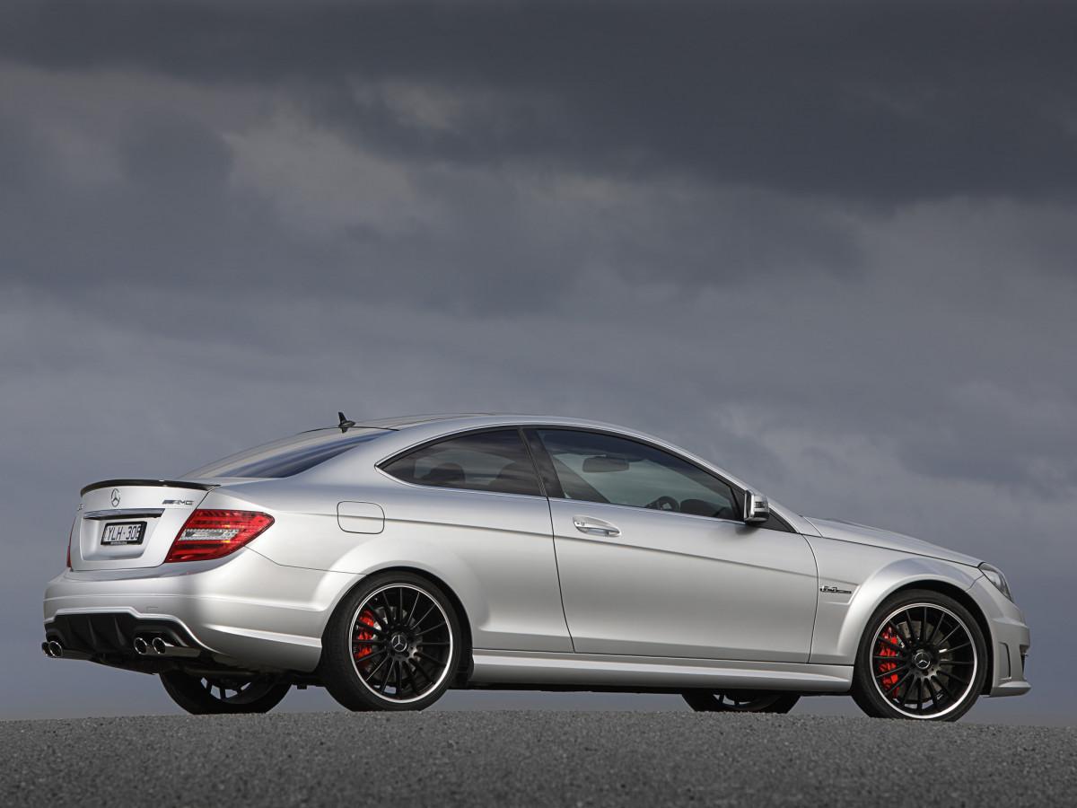 Mercedes-Benz C63 AMG Coupe фото 100081