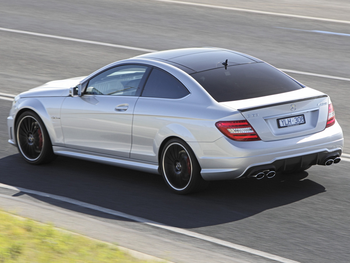 Mercedes-Benz C63 AMG Coupe фото 100082