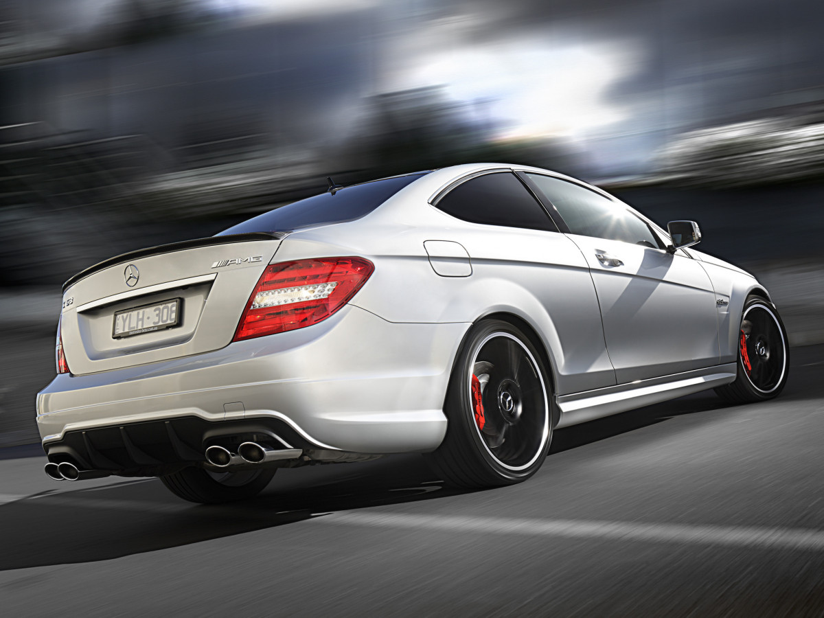 Mercedes-Benz C63 AMG Coupe фото 100084