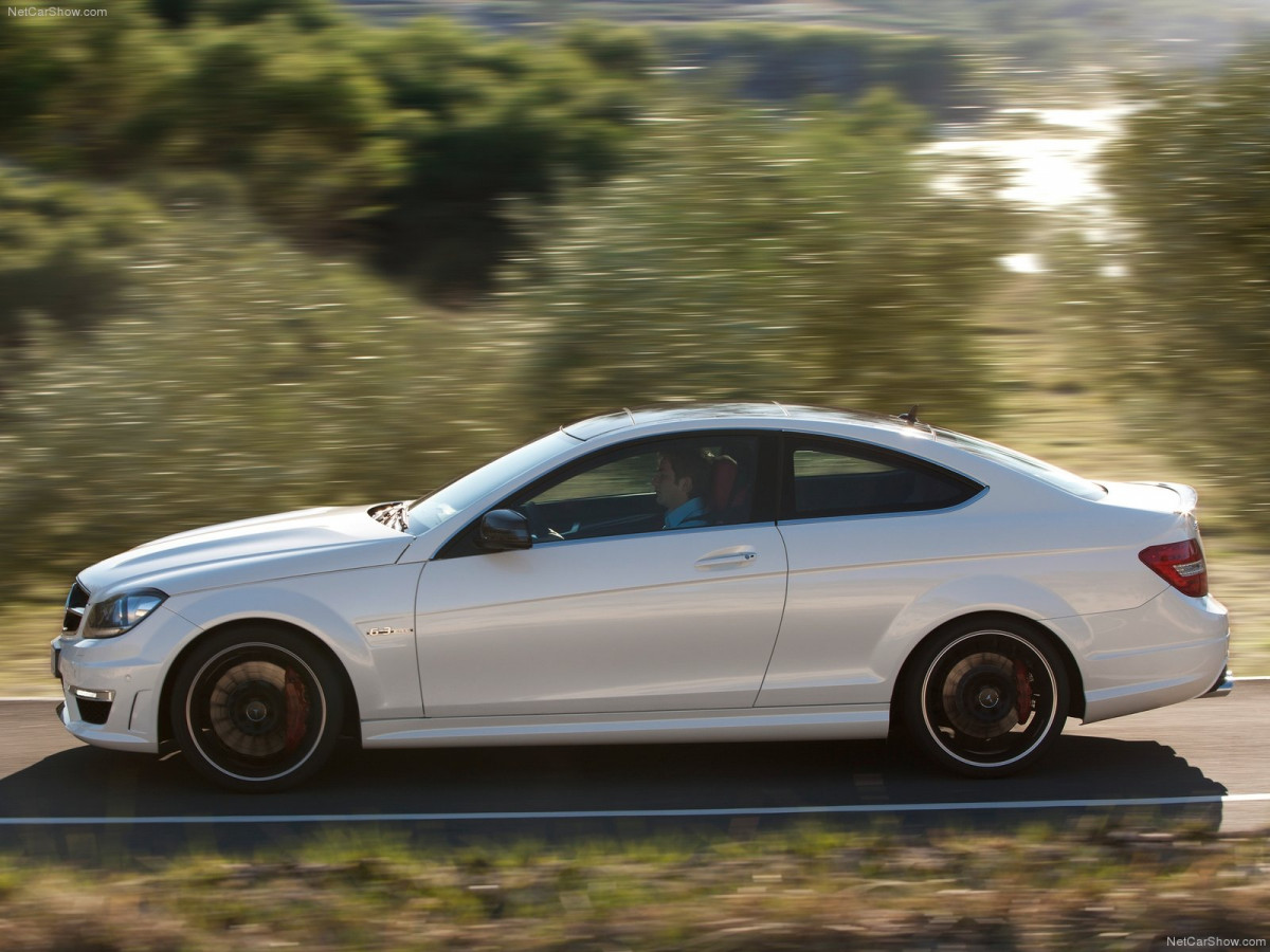 Mercedes-Benz C63 AMG Coupe фото 81696