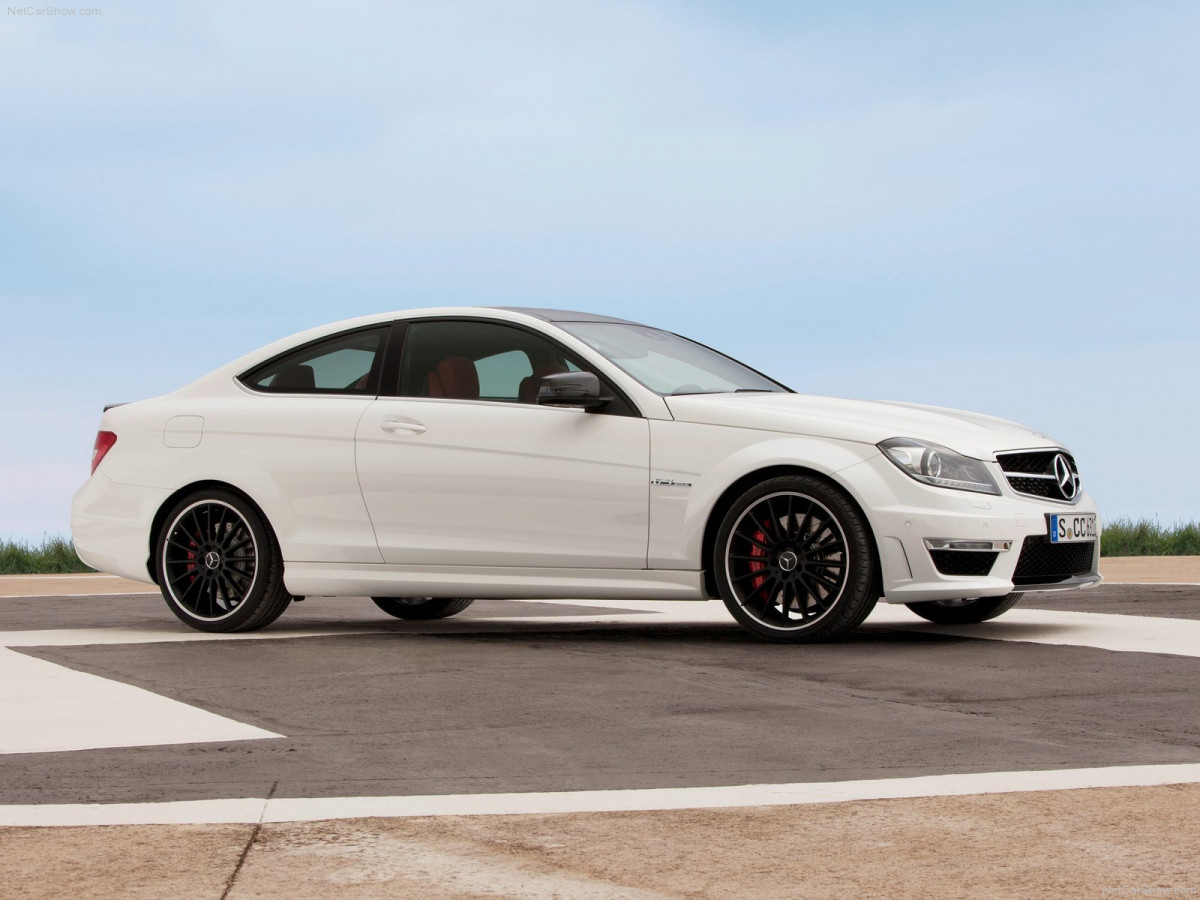 Mercedes-Benz C63 AMG Coupe фото 81699