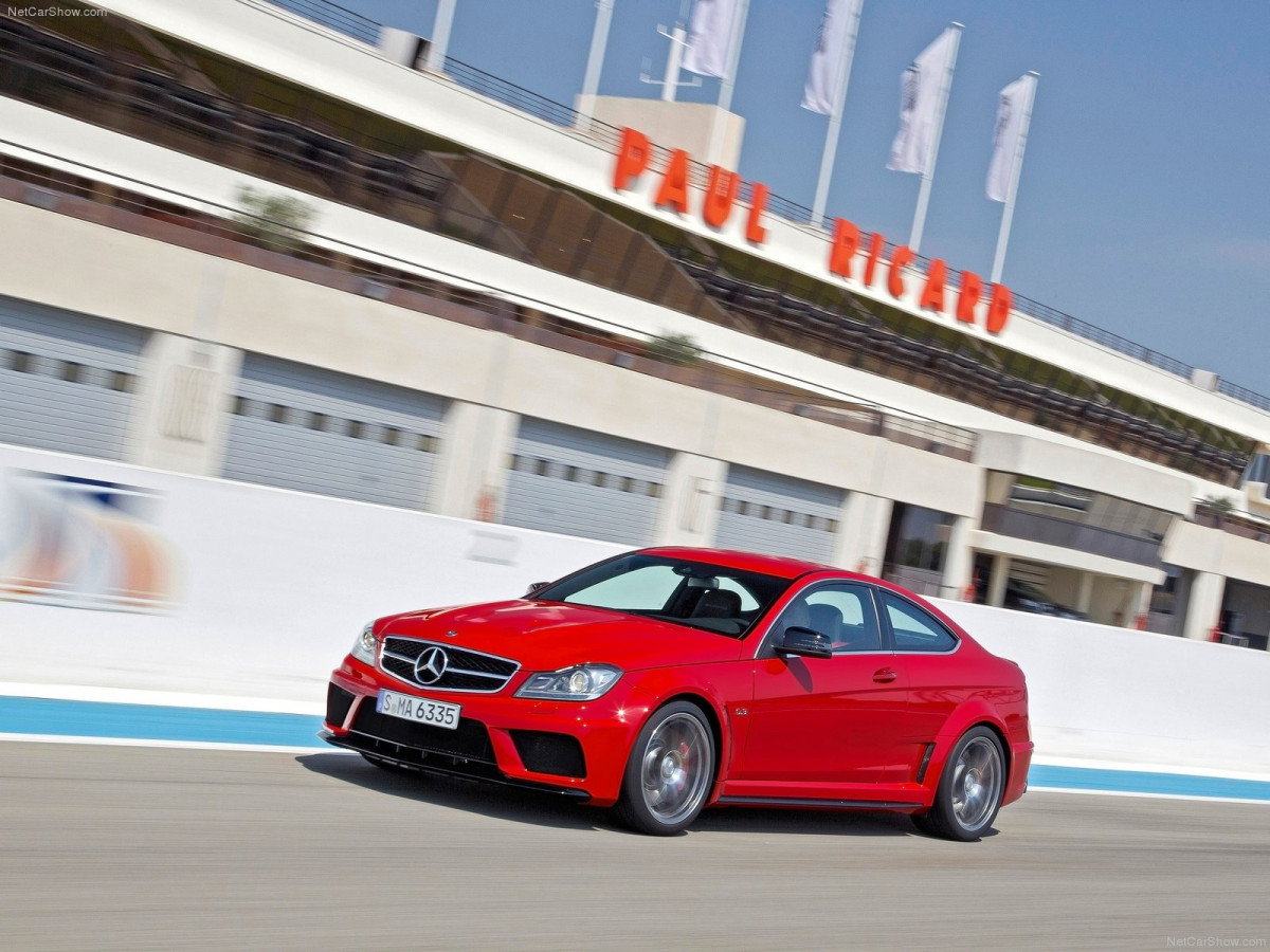 Mercedes-Benz C63 AMG Coupe фото 85939