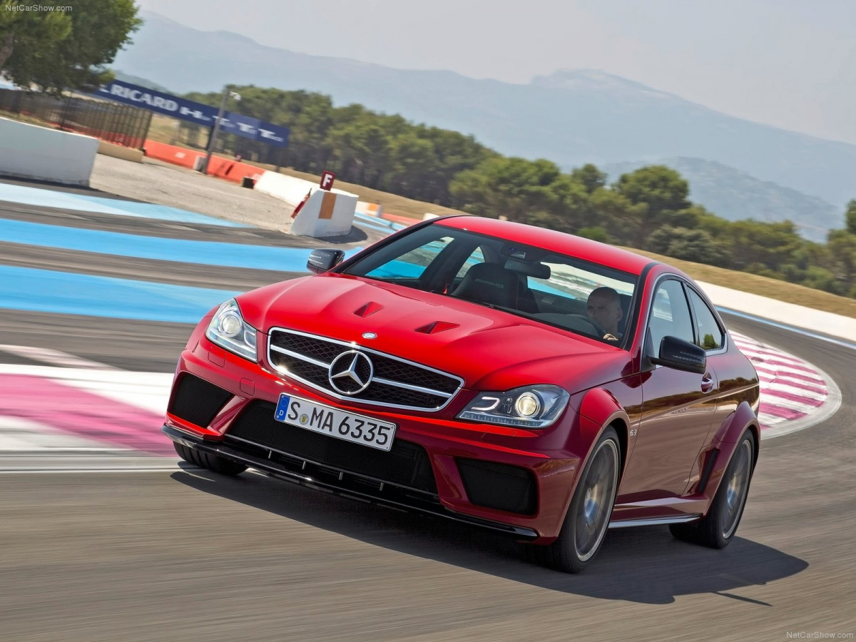 Mercedes-Benz C63 AMG Coupe фото 85945