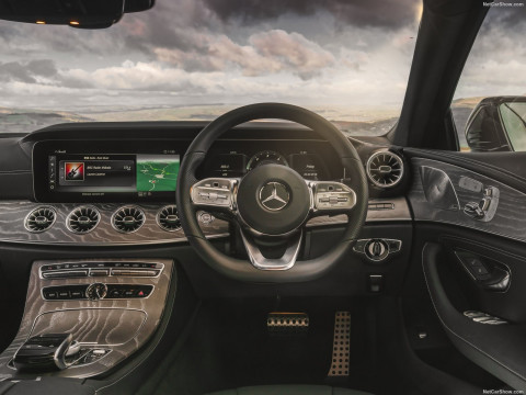 Mercedes-Benz CLS фото