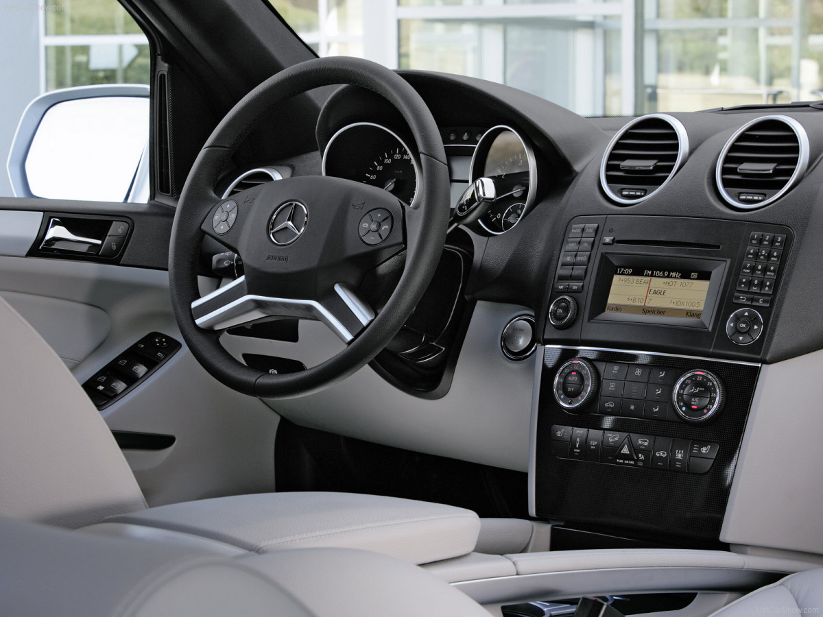 Mercedes-Benz M-Class фото 53689