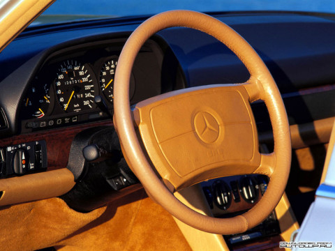 Mercedes-Benz S-Class W126 фото