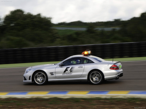 Mercedes-Benz SL63 AMG F1 Safety Car фото
