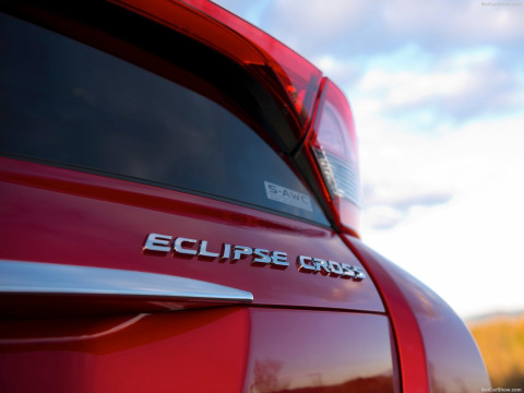 Mitsubishi Eclipse Cross фото